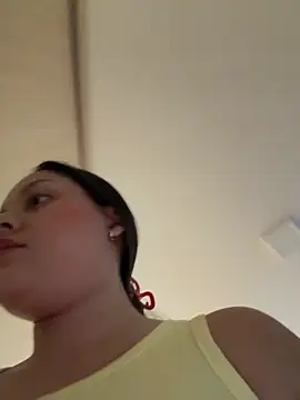 Snapshot of kenndall_21 chatting on November 15, 2025, 2:48 am kenndall 21 online show from November 15, 2025, 2:48 am