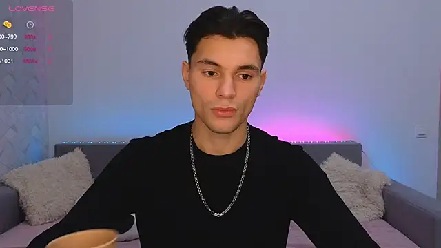 denlover1 online show from November 2, 2025, 10:31 am