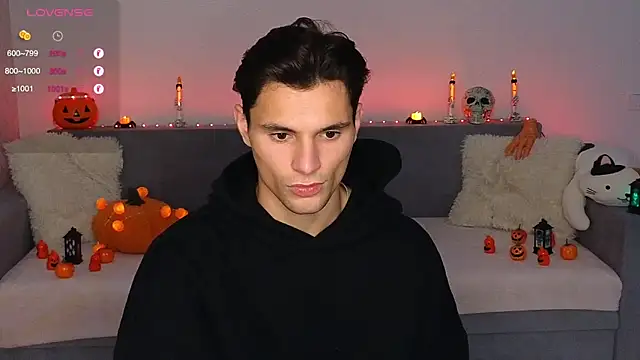 denlover1 online show from October 12, 2025, 7:32 am