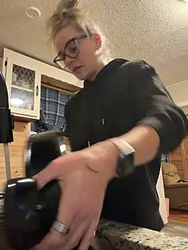 lexybabyxo online show from April 9, 2026, 9:59 am