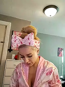 lexybabyxo online show from January 19, 2026, 2:10 pm