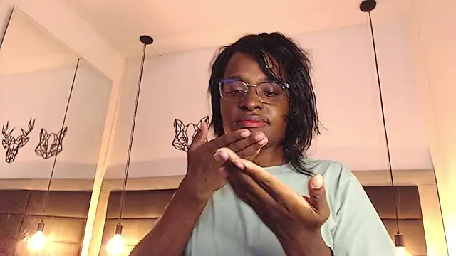 candy lovee69 online show from October 18, 2025, 8:22 pm