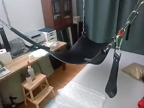 Snapshot of manforhotfun chatting on November 2, 2025, 1:32 am manforhotfun online show from November 2, 2025, 1:32 am