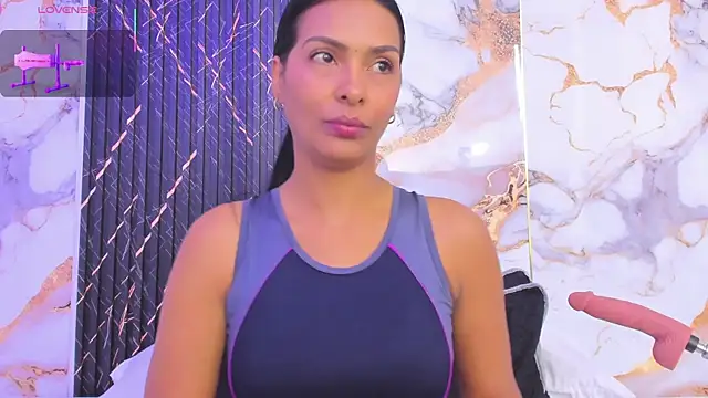 Alyson-a online show from December 2, 2025, 12:51 pm