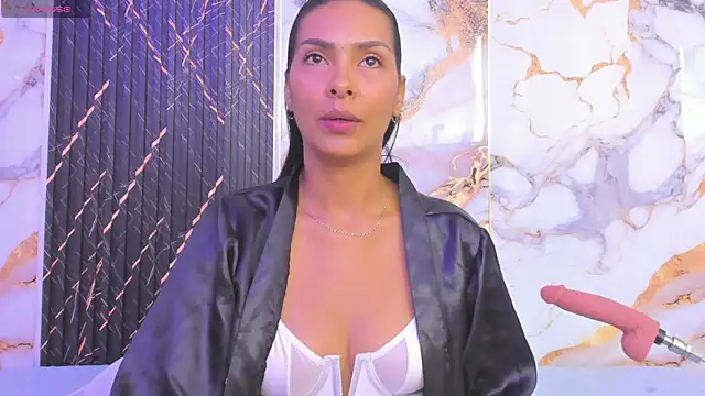 Alyson-a online show from December 20, 2025, 12:52 pm