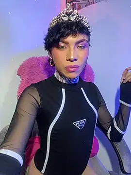 Snapshot of karol_dayana chatting on September 12, 2025, 6:13 am karol dayana online show from September 12, 2025, 6:13 am