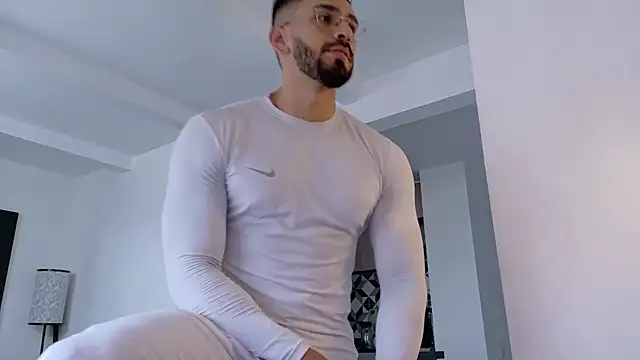 tony muscle online show from October 31, 2025, 5:09 pm