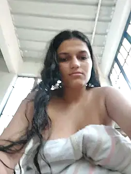 girl milk1 online show from February 25, 2025, 9:58 pm