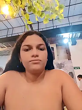 girl milk1 online show from November 9, 2025, 10:36 pm