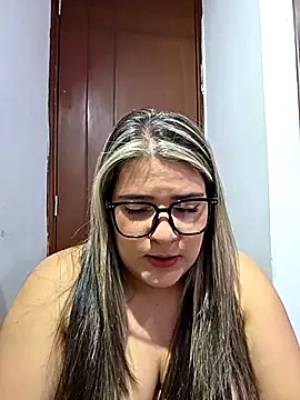 shantal smith9 online show from November 13, 2025, 3:21 am