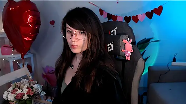 M Sensual online show from April 2, 2026, 7:42 pm