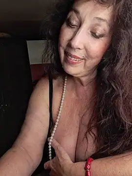 GypsyEsmeralda online show from May 27, 2026, 4:47 pm