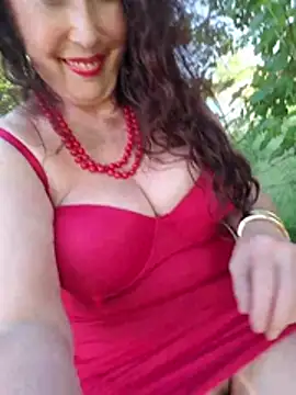 GypsyEsmeralda online show from June 11, 2026, 3:31 pm