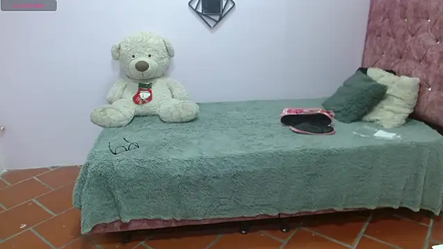 Snapshot of sila_bolum chatting on February 17, 2025, 7:12 pm sila bolum online show from February 17, 2025, 7:12 pm