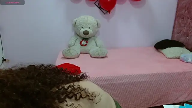 Snapshot of sila_bolum chatting on February 13, 2025, 10:43 pm sila bolum online show from February 13, 2025, 10:43 pm