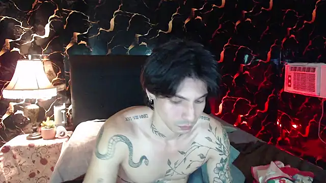 Apolo Hidalgo01 online show from October 28, 2025, 11:36 pm