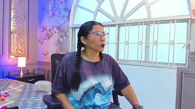 mature bigass   online show from February 5, 2026, 12:23 pm