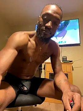 Snapshot of prettyrichie chatting on October 31, 2025, 12:40 am prettyrichie online show from October 31, 2025, 12:40 am