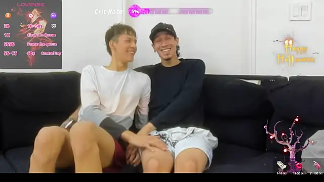 StrawwBoys online show from November 16, 2025, 8:13 pm