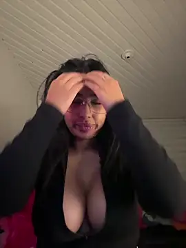 Snapshot of Anily_Lovely chatting on February 19, 2026, 1:46 am Anily Lovely online show from February 19, 2026, 1:46 am