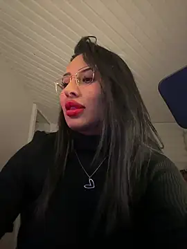 Snapshot of Anily_Lovely chatting on February 20, 2026, 1:02 am Anily Lovely online show from February 20, 2026, 1:02 am