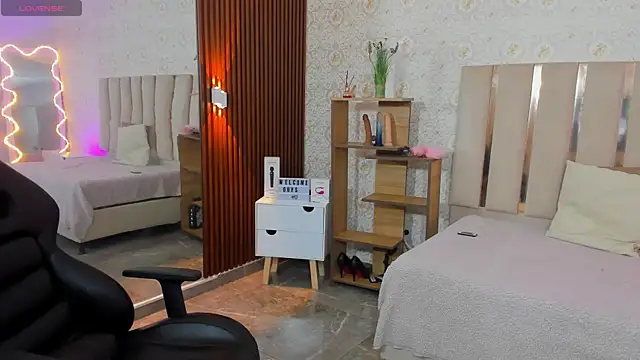 Daphnne tay online show from September 15, 2025, 3:29 am