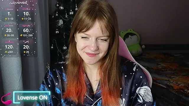 Snapshot of CassieJuice69 chatting on January 17, 2025, 9:28 pm CassieJuice69 online show from January 17, 2025, 9:28 pm