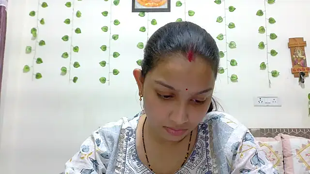 Snapshot of Aleena_Rai chatting on November 4, 2025, 7:50 pm Aleena Rai online show from November 4, 2025, 7:50 pm