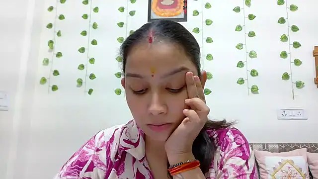 Snapshot of Aleena_Rai chatting on November 24, 2025, 7:14 pm Aleena Rai online show from November 24, 2025, 7:14 pm