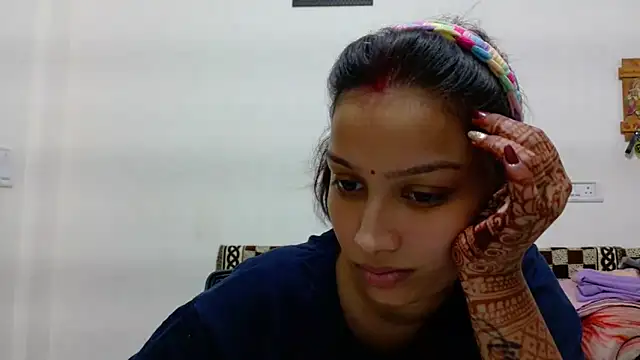 Aleena Rai online show from October 11, 2025, 7:04 pm