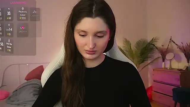 tender babyy online show from March 11, 2025, 11:12 am