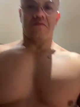 BryanWilliam online show from January 15, 2026, 4:49 am