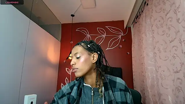 Zia Green online show from February 10, 2025, 12:08 pm