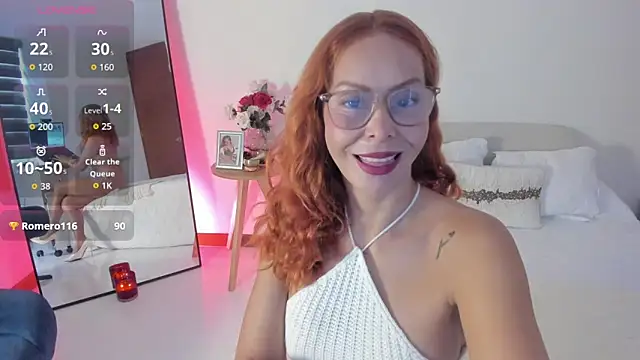 AvaCollinss online show from November 11, 2025, 6:58 pm