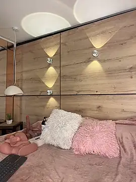 Snapshot of pamela_west chatting on November 24, 2025, 7:25 pm pamela west online show from November 24, 2025, 7:25 pm