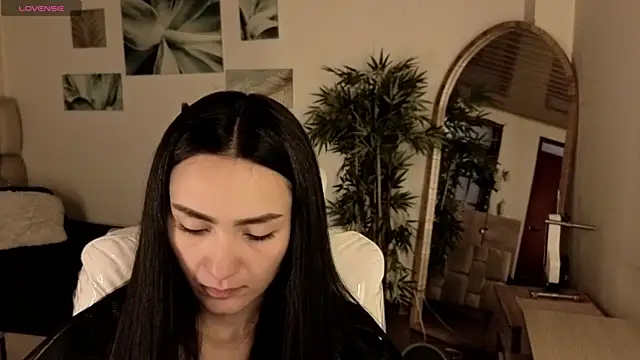 Amy Kiitty  online show from May 9, 2026, 1:36 pm