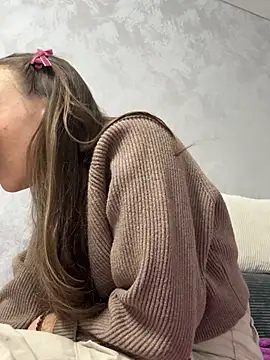 Snapshot of viviandaimond1 chatting on February 27, 2026, 3:34 pm viviandaimond1 online show from February 27, 2026, 3:34 pm