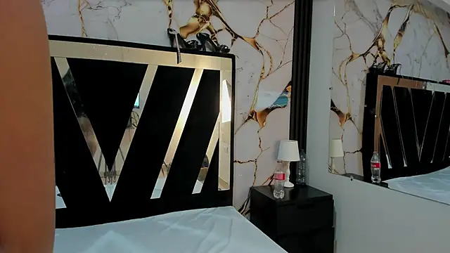 KarinaSimonz online show from September 13, 2025, 7:25 pm