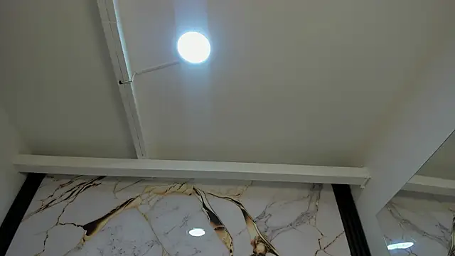 KarinaSimonz online show from October 15, 2025, 7:11 pm