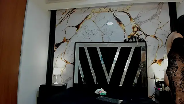 KarinaSimonz online show from September 28, 2025, 3:30 pm