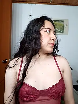 Emi chik online show from February 14, 2026, 10:37 am