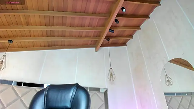 KatieNolan 1 online show from March 20, 2025, 7:14 pm