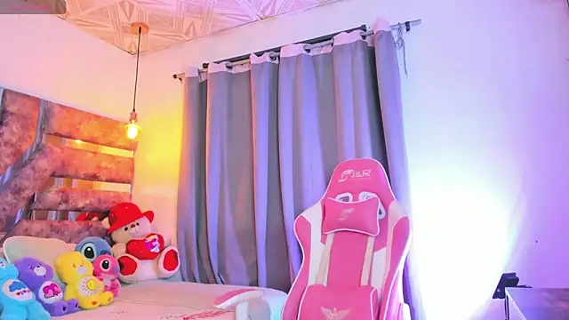 Snapshot of mileonis_13 chatting on January 26, 2025, 4:09 am mileonis 13 online show from January 26, 2025, 4:09 am