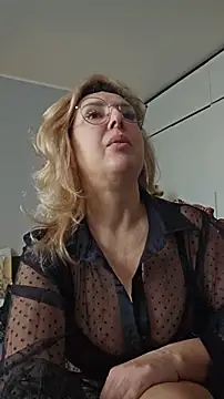 MariaRichi  online show from March 4, 2026, 8:00 am