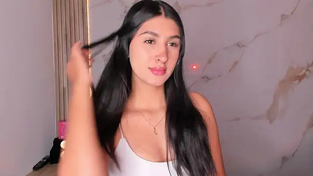 Ashley Evans18 online show from September 10, 2025, 1:10 pm