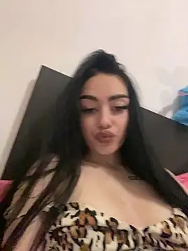 Gya Rue online show from November 16, 2025, 2:49 am