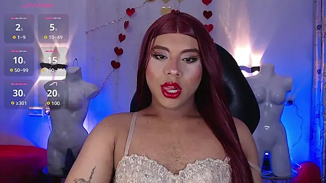 Snapshot of Emili_Roux chatting on February 14, 2026, 6:08 pm Emili Roux online show from February 14, 2026, 6:08 pm