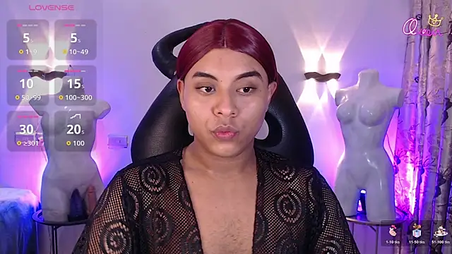 Snapshot of Emili_Roux chatting on February 9, 2026, 4:38 pm Emili Roux online show from February 9, 2026, 4:38 pm