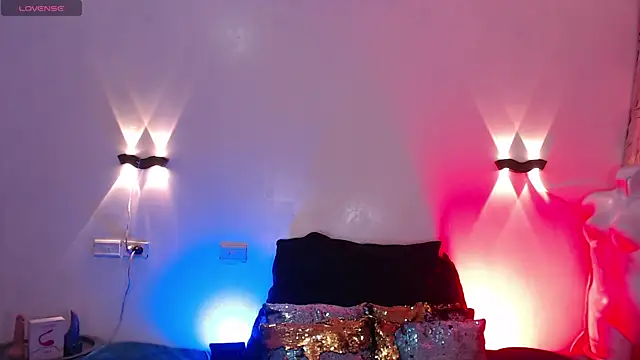 Emili Roux online show from November 10, 2025, 12:10 pm