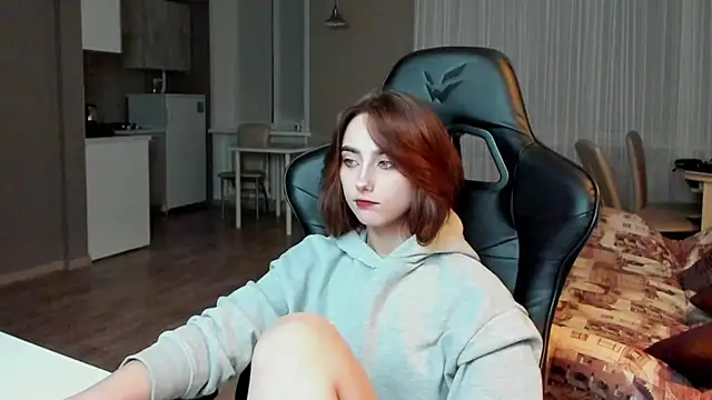 SilverDream online show from March 19, 2025, 10:42 pm